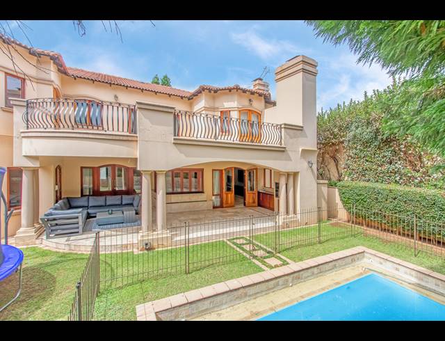 4 BEDROOM HOUSE FOR SALE IN BRYANSTON